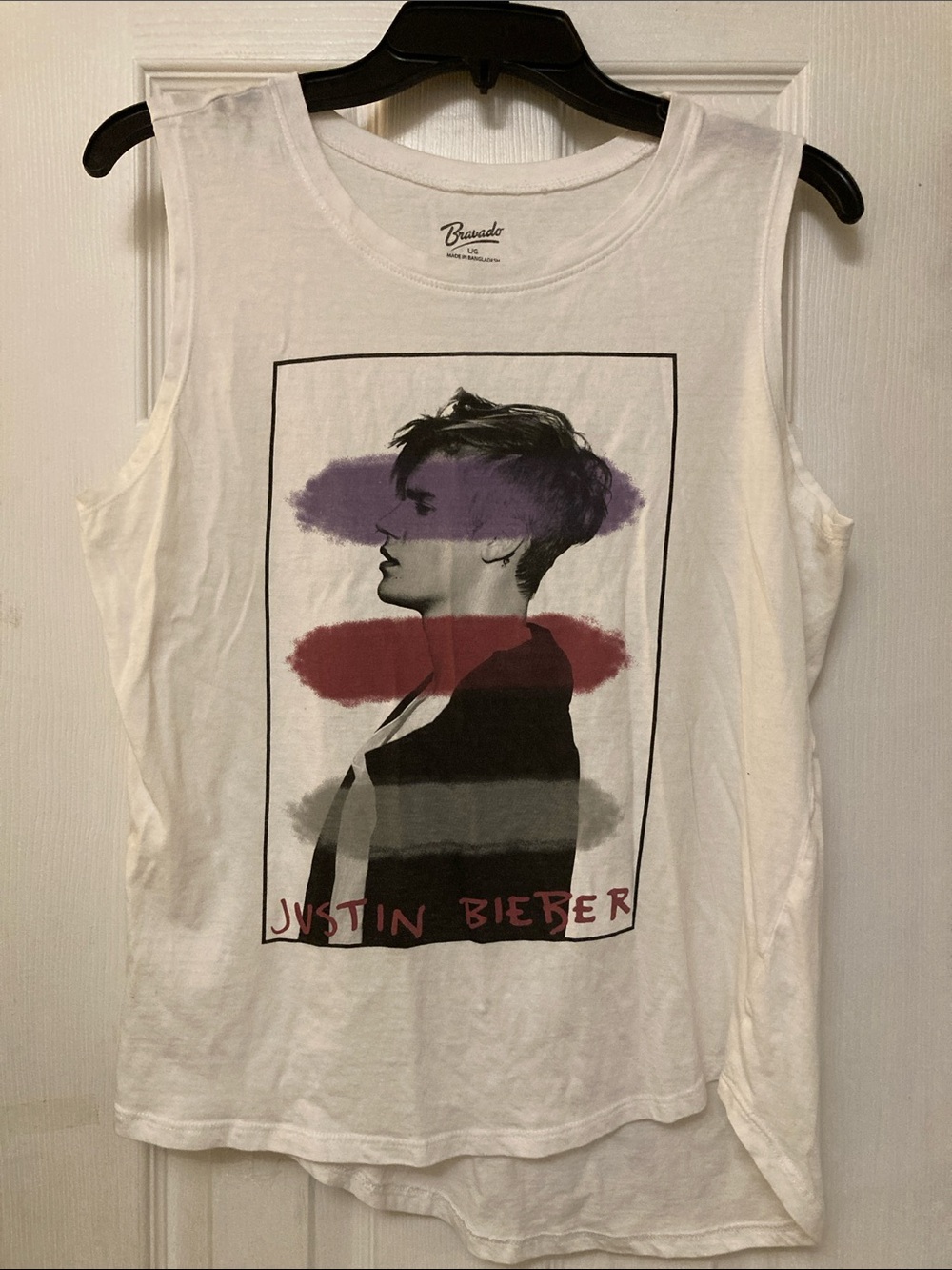 Bravado White Justin Bieber Graphic Tank with Purple & Red Accents
SIZE L 
W/M